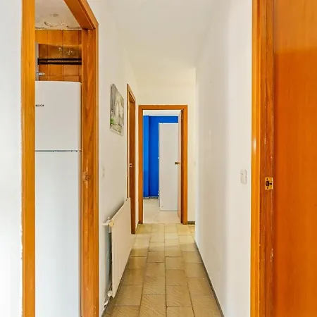 Apartment La Marina